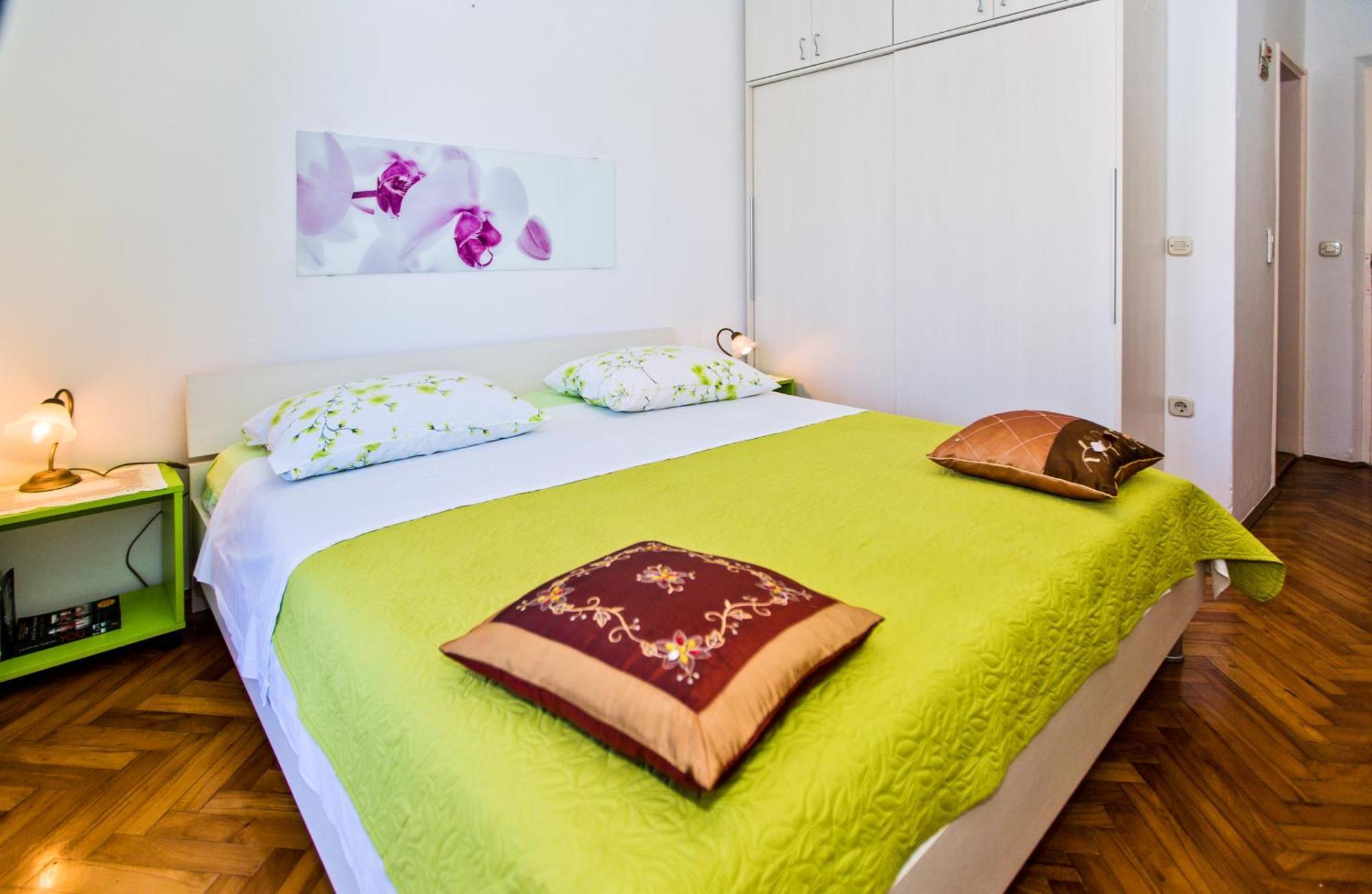 Rooms Barbaric Χβαρ Εξωτερικό φωτογραφία